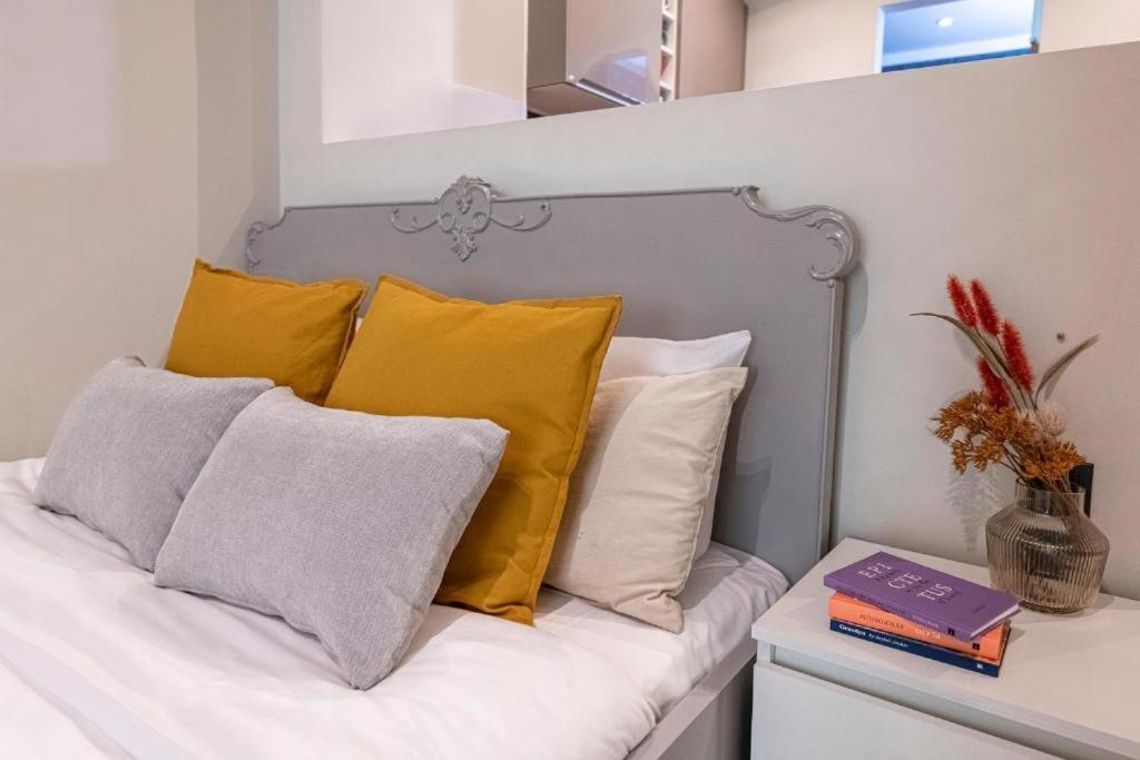 The Mint'S Studio Synesiou - Lycabettus Hill أثينا المظهر الخارجي الصورة